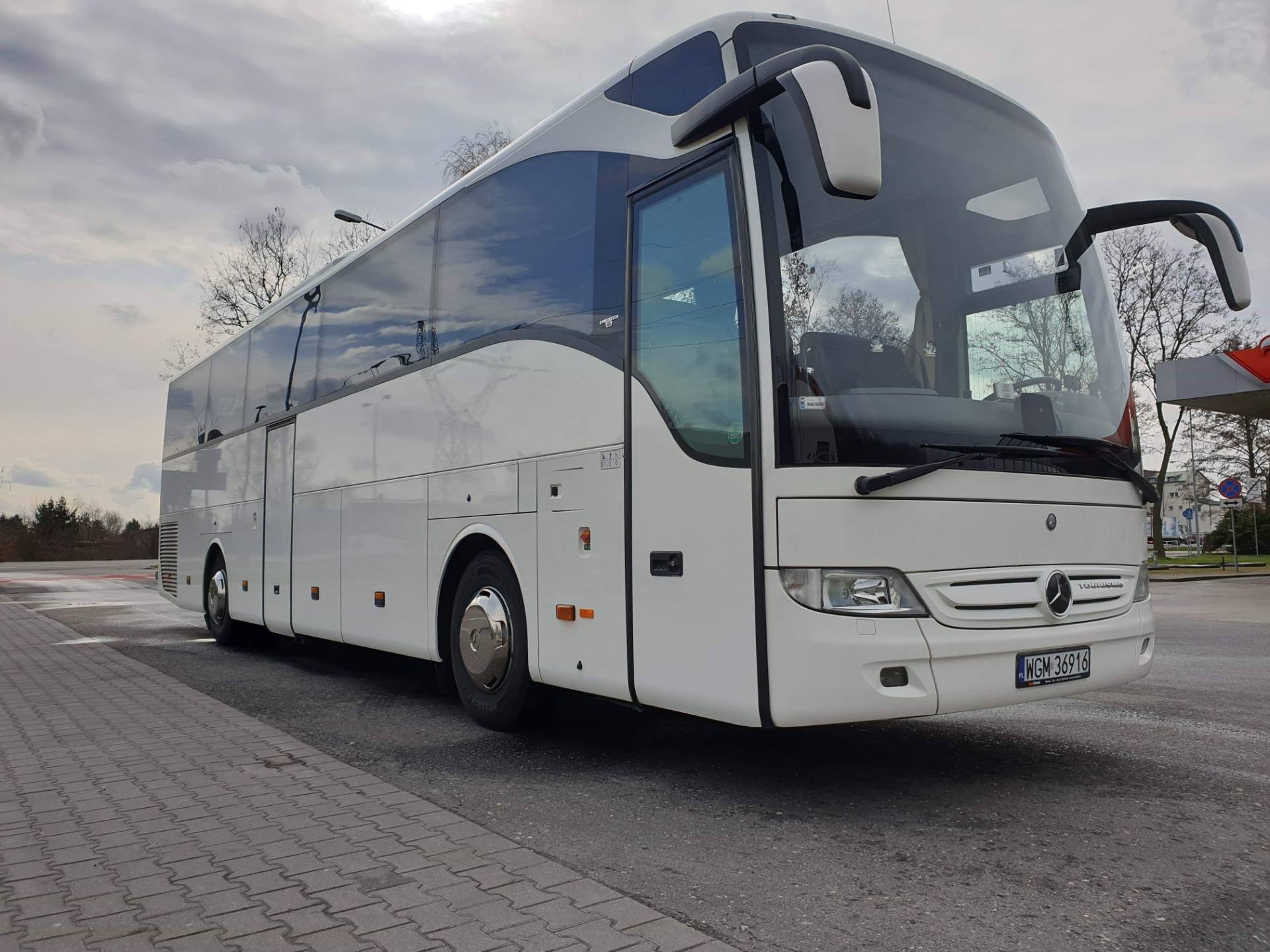 Wynajem autokaru Mercedes Tourismo EURO 6 Warszawa Polska