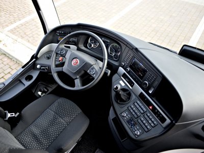 Autokar turystyczny Setra S 517 HD EURO 6